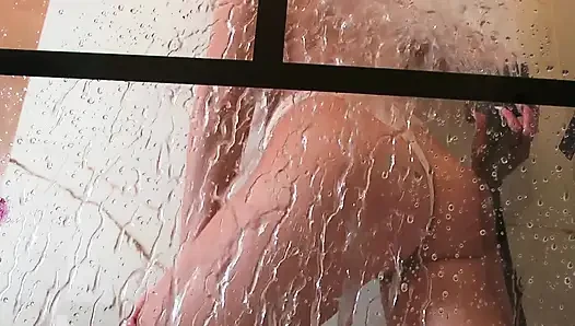 Ciuman terikat &t- kemeja basah