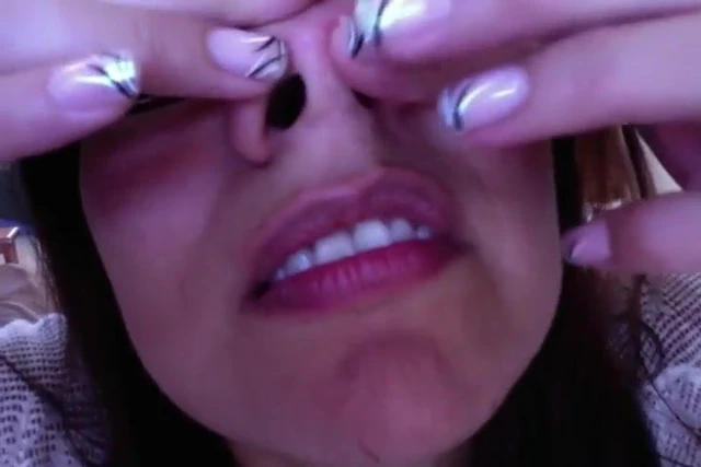 nose play