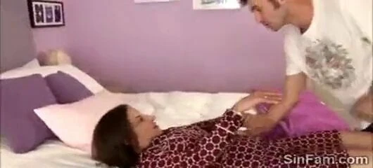 Mia Biwi has sex in bed – chut sucking