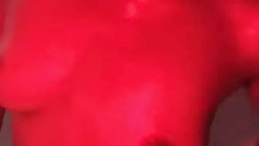 Unutmayacağın ateşli minyon tanrıça önden görünüm dans seansı