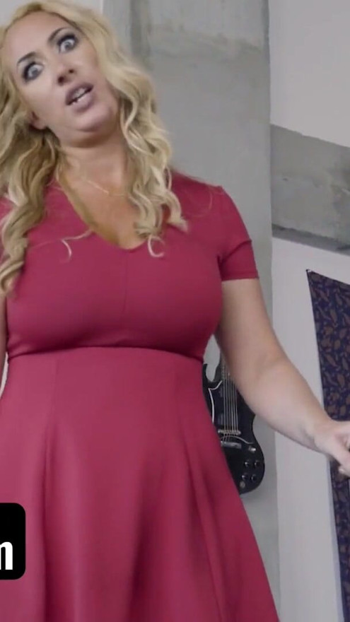 Sexy Stepmom Janna Hicks Taking Her StepSon's Big Dick | Clip 3