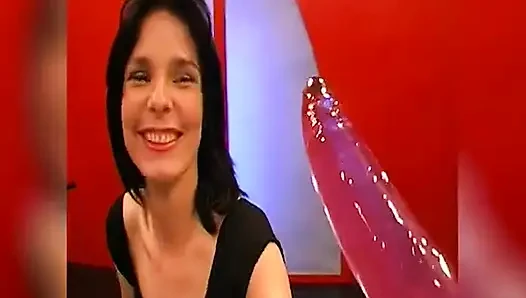 Tante seksi rambut pirang dicrot di muka banyak banget dan dientot habis-habisan dari belakang