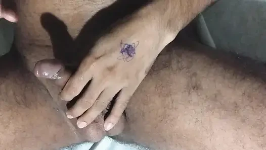 Geceleri mastürbasyon yaparken boşalma