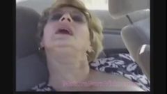 Mamie, sexe en voiture
