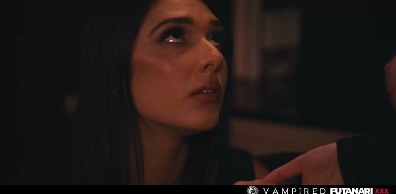 Vampira Futa Garganta Profunda e Creampie - Aria Sloane & Octavia Red
