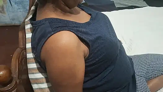 Gara-gara lagi bugil, ibu tiri nakal ini habis-habisan sampai matanya merem melek