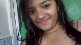 Шри-ланкийская горячая обнаженная девушка