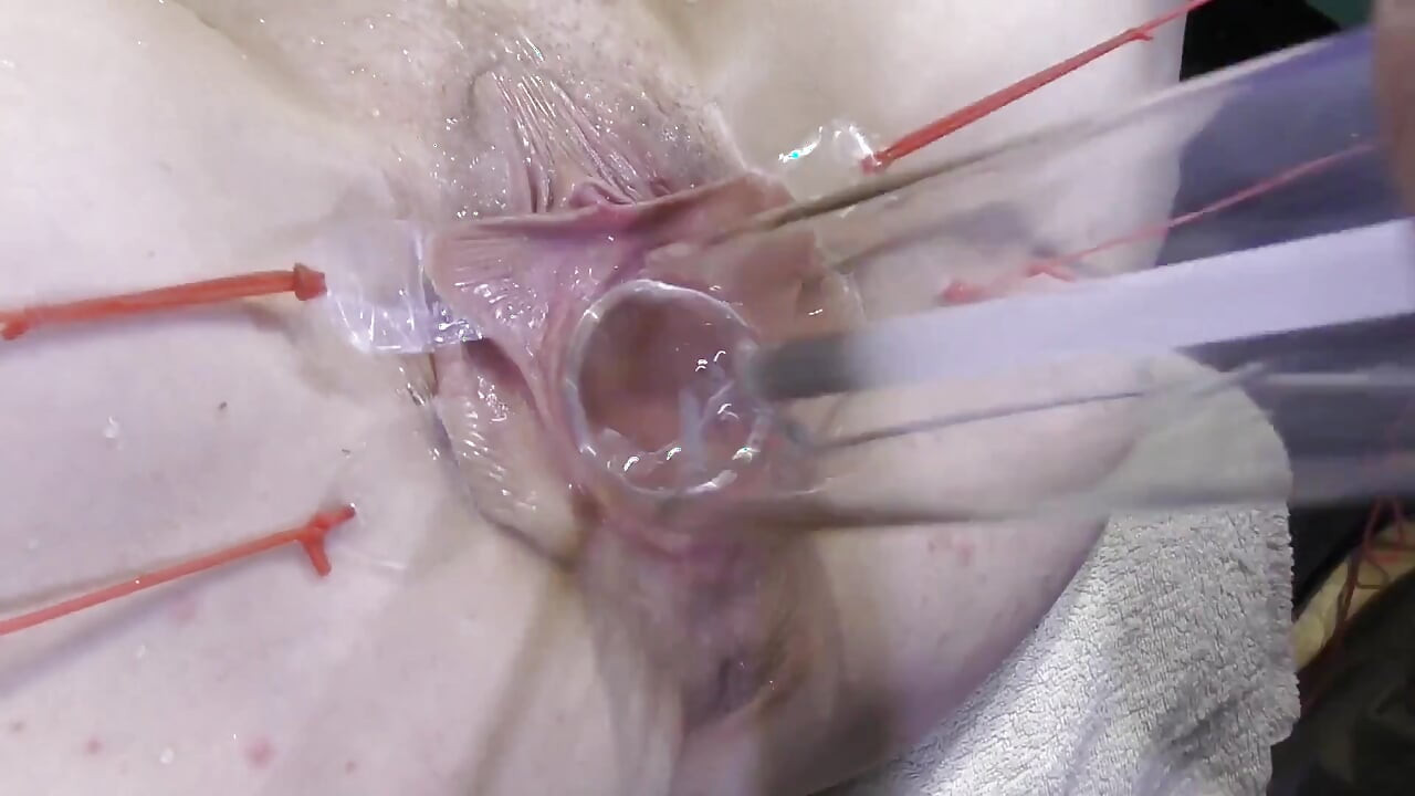 Far Spread Pussy Close up Fucking with Lamp 1000watt