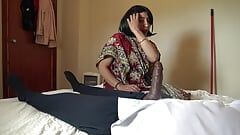 OMG!!! Jag blinkade min stora kuk till en gift indisk hotellpiga och hon älskade det