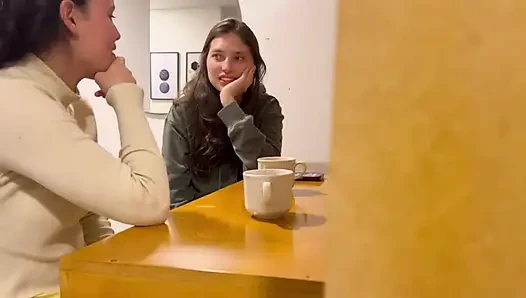 Мой бывший приглашает меня на ужин, и мы занимаемся сексом в ванной и в его доме