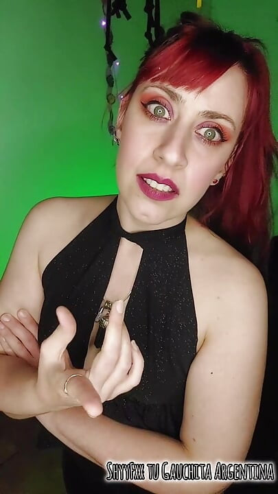 Tu madrastra celosa te rompe la mueca sexual y te lo hace bien gauchita