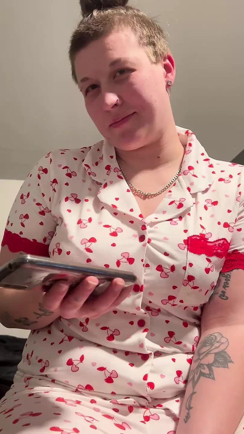 Stood up on Valentine’s Day so she fucks a stranger
