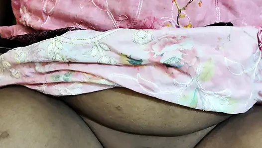 Bangla babe sosur amay rate j vabe chode thang fak kore lover babi