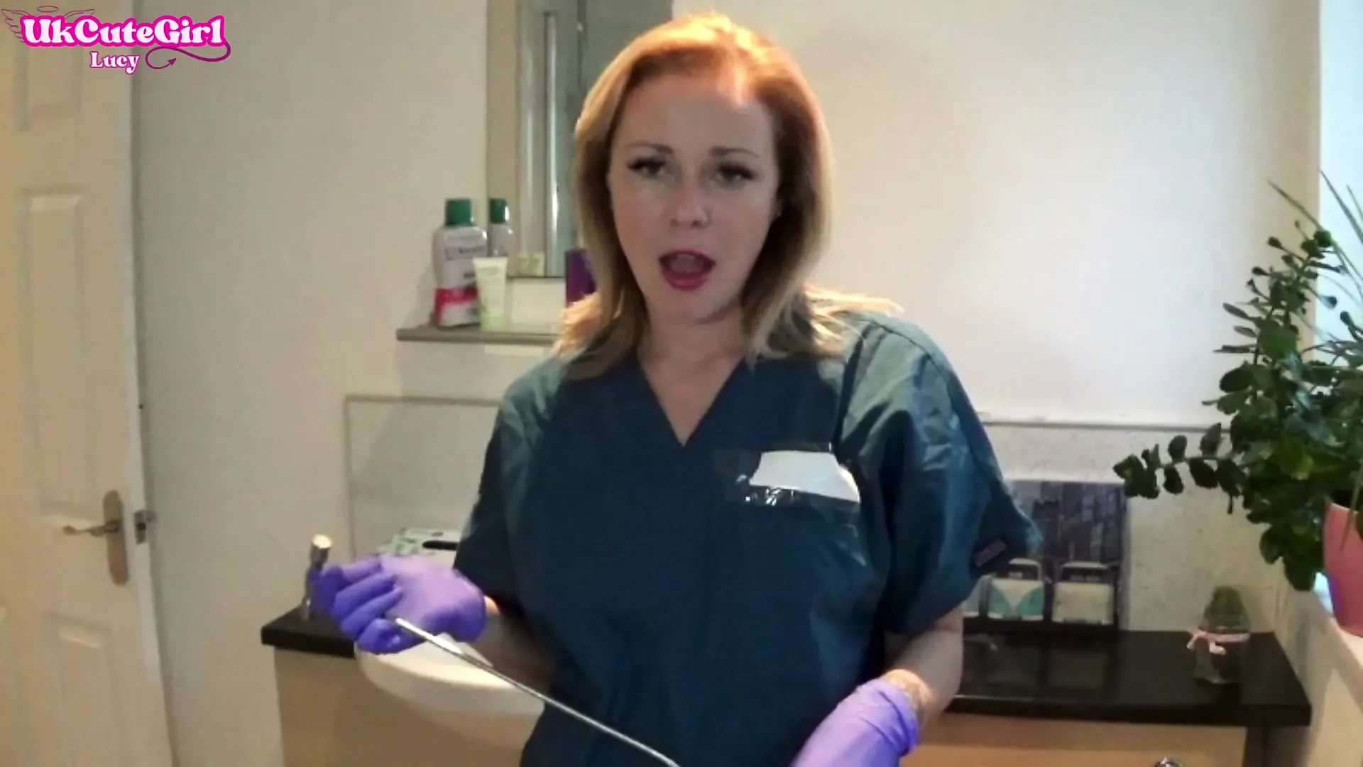 Lucy Lauren - latex,european