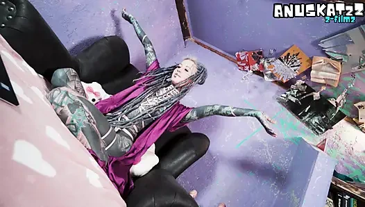 Tattooed Model’s Anal Livestream Toys Destroy Her Ass Live