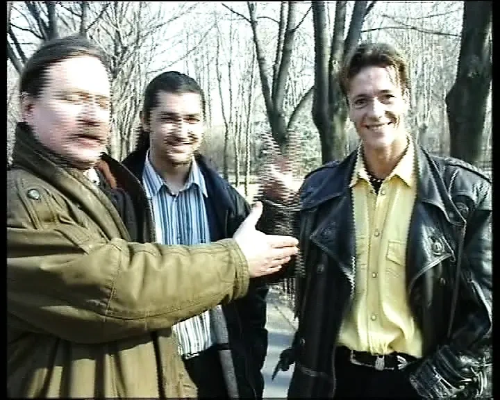 Đằng Sau Cánh Cửa Đức Được Đụ Siêng Năng - Phim Đầy Đủ