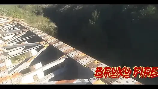 Bombomd4 pengen banget dientot di jembatan... Para penjaga tiba!! Tonton Video Lengkap N Xvideos Red