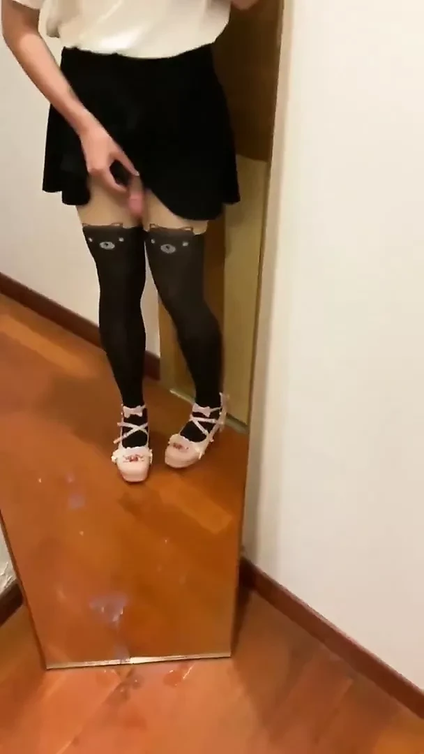 Mamma mia what a cumshot