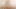 私の魅力的なアジア人の彼女は、私が写真撮影用に使っている箱に入り、自慰行為をしました