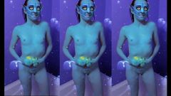 Avatar - une fille prend une douche sexy!