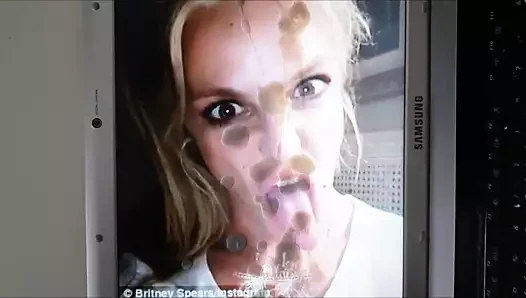 Britney Spears boşalma anısına 77