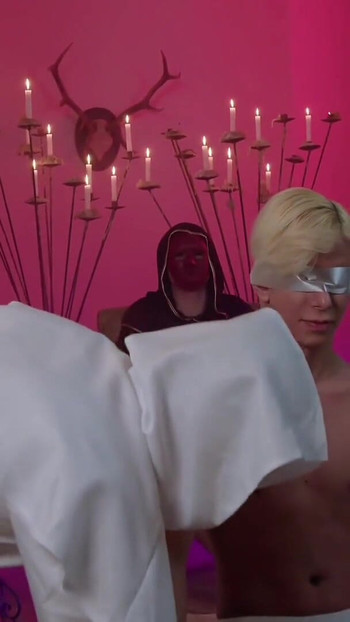 STAXUS :: L’ORDRE DU TROU | Clip 1