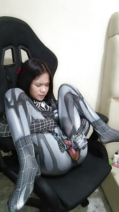 Black Spider Girl learned how to finger using a dildo