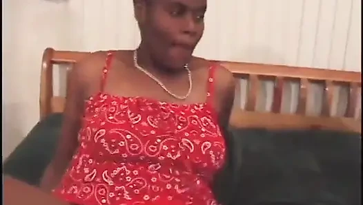 Black Babe Sucking White Dick Before Getting Fucked