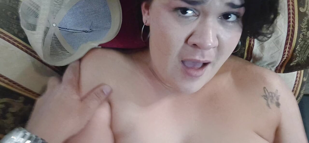 Kissing and foreplay with my chubby stepmom