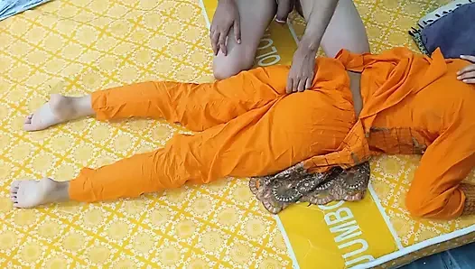 Sexy Desi ehemann wird von geiler sexy ehefrau romantik erwischt, nicht in mir kommen, Bitte bin ich nur 18!