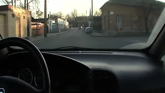 Грязная глубокая глотка большого черного члена, текущая сперма - милфа трахает пальцами киску