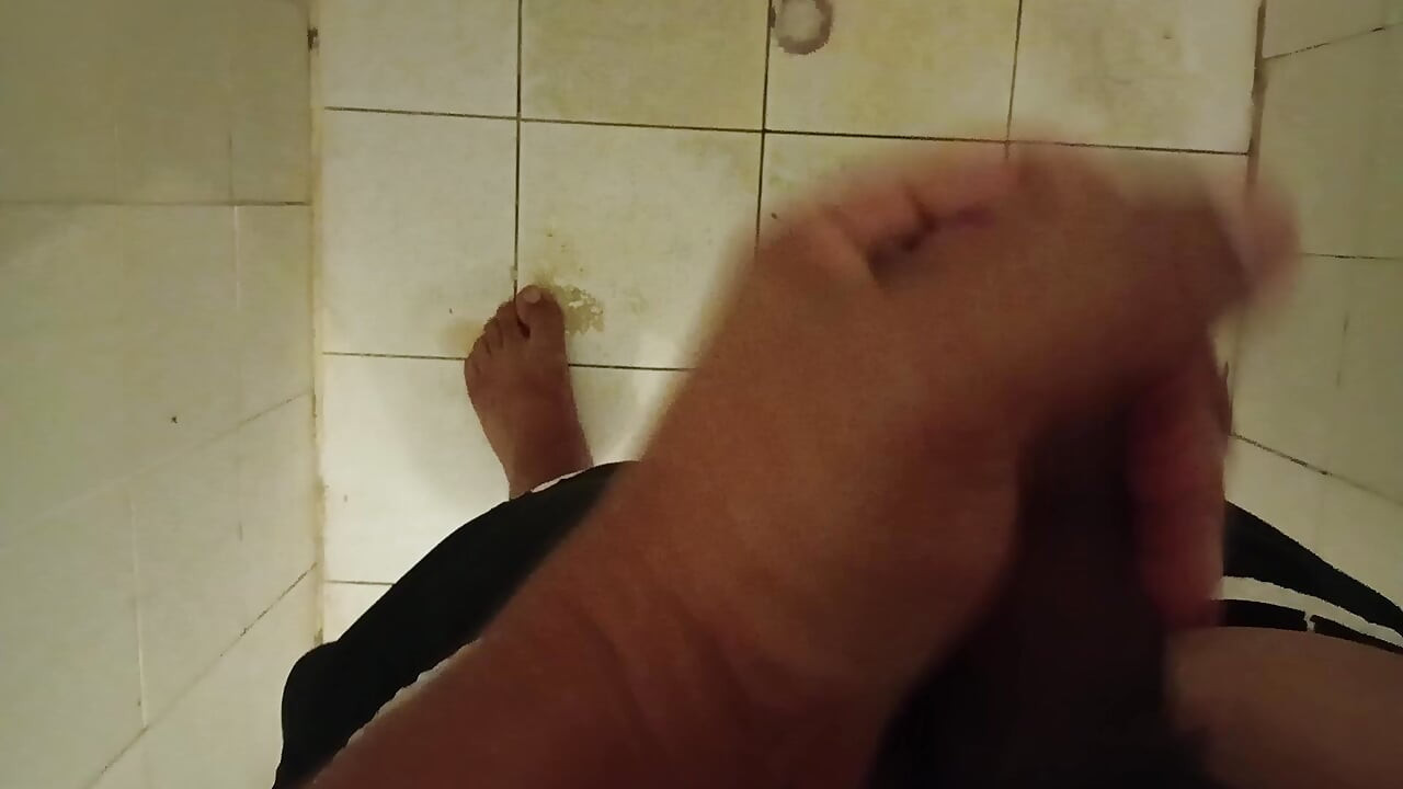 Ga zitten om met de jongen te spelen