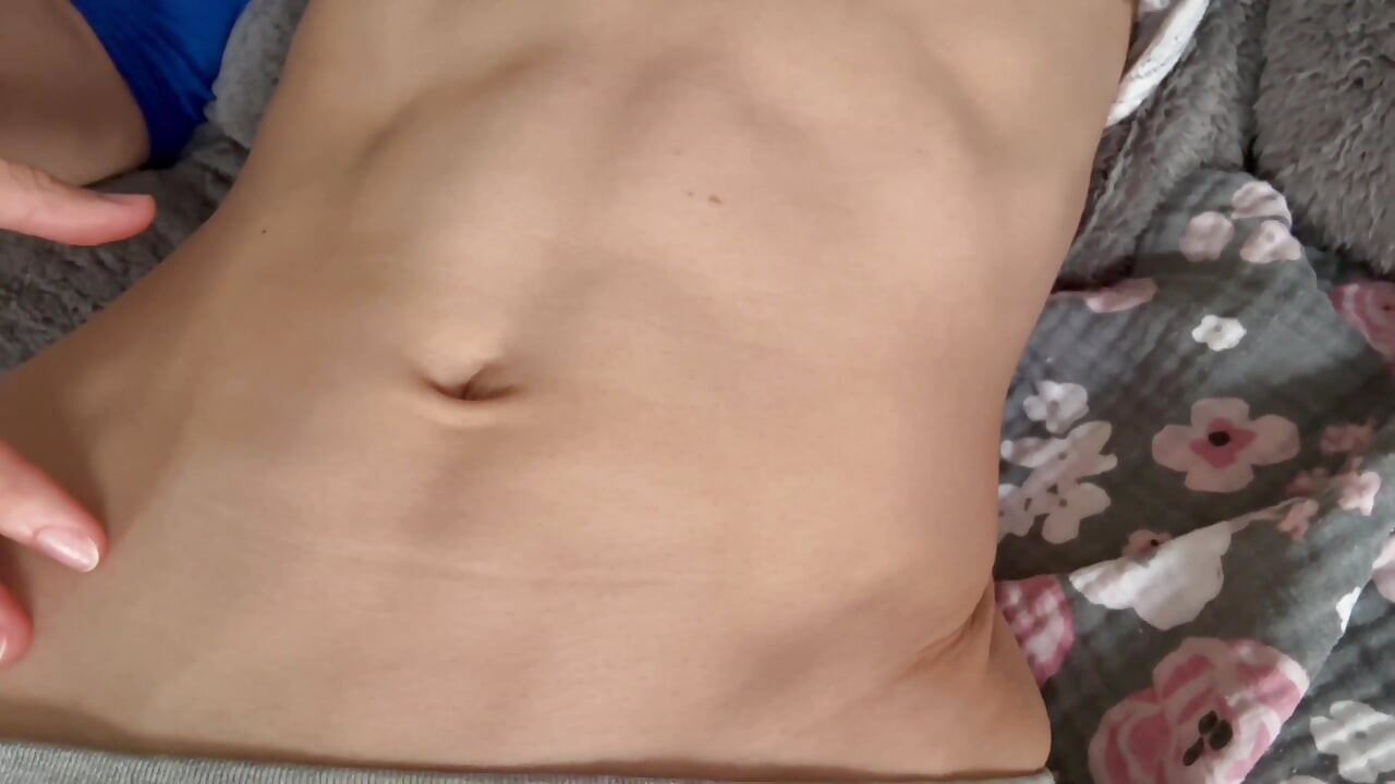 Moj pupak ima osobnost, prigušen