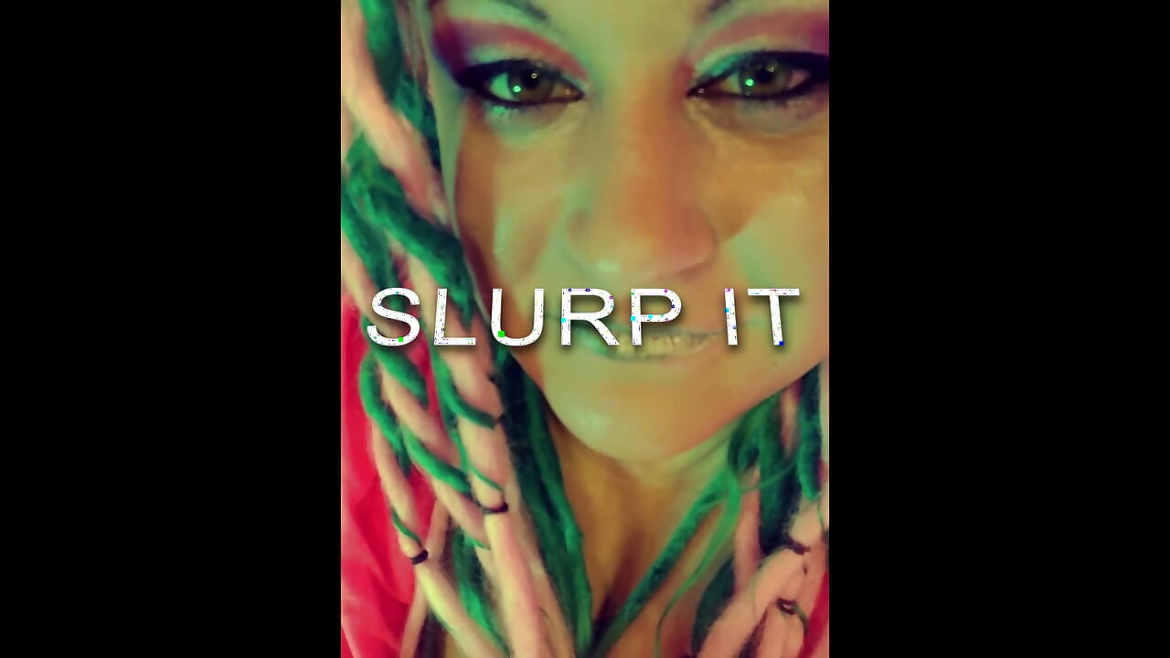 Masturbare și slurp cu zeița Lana CEI Looper pentru muie mut capete