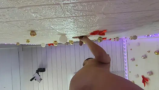 Yarakla ileri geri gidiyor. AllMyLinks MisssVikki