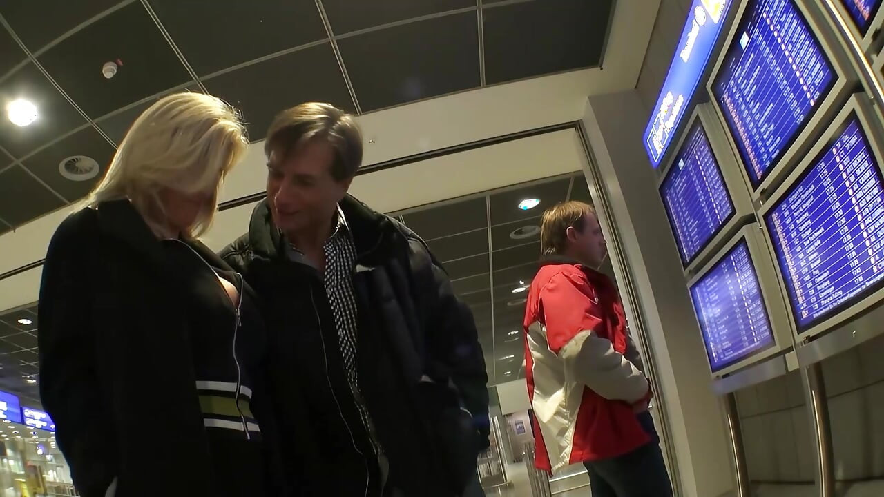 Riesige Natürliche Titten, Schätzchen Wird Wild Gefickt