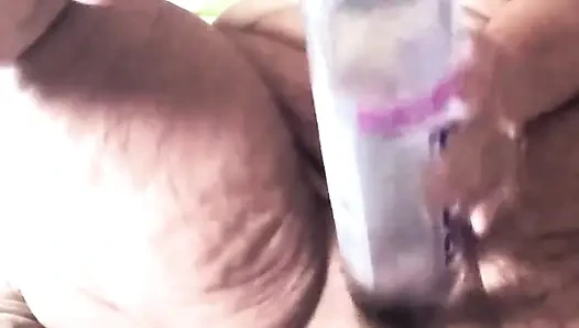 Ngentot botol terbesar yang pernah ada