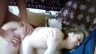 ロシア人セクシー熟女継母と少年！素人！