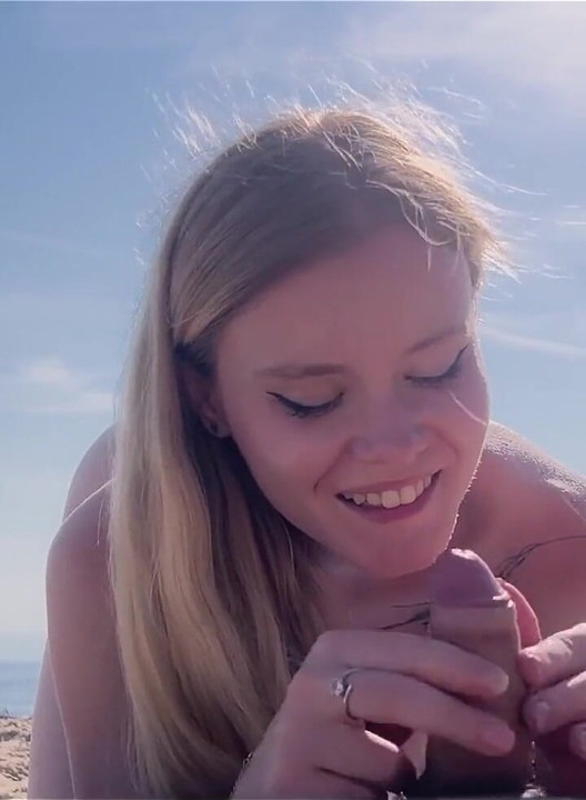 Risking It All on Empty Beach - Real Amateur Couple Squirt