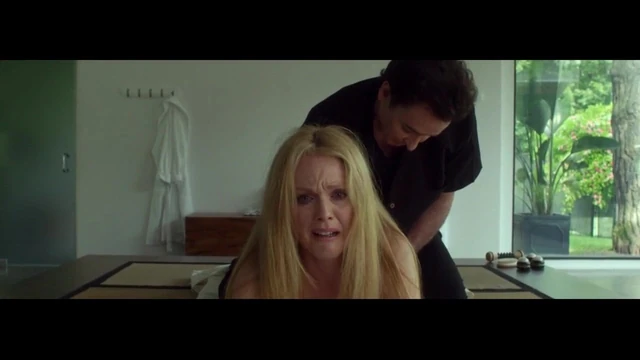 Julianne Moore в картах для звезд