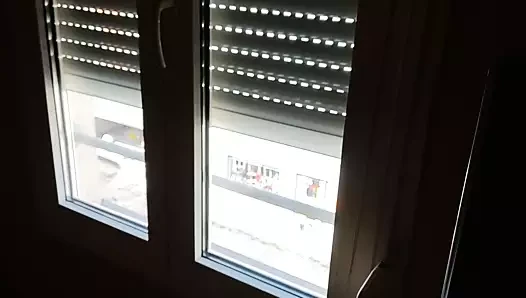 temizlikçi kadını bekle