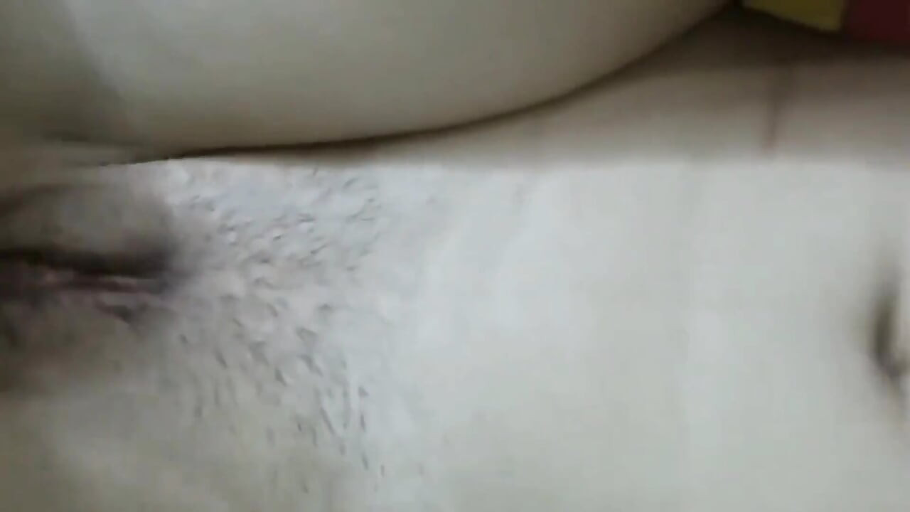 เย็ดกับสาววัยรุ่นในพื้นที่และควยหนา