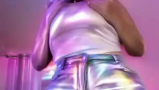 Искры и секскс танцуют