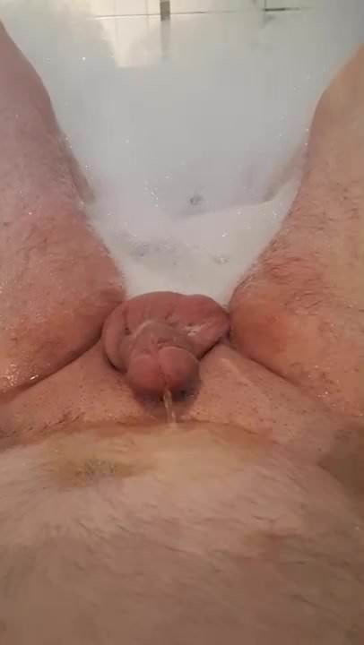 Pee