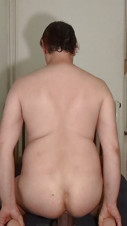 Epic self-fuck with XXXL dildo!