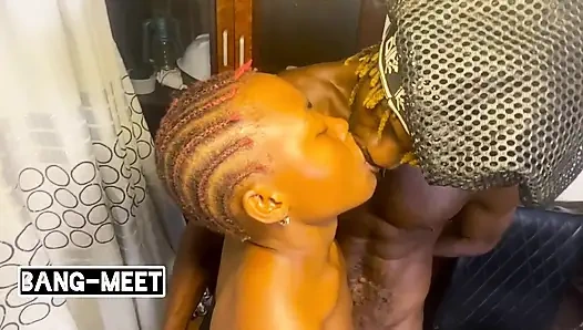 Cowok amerika kulit hitam ngentot aku enak banget