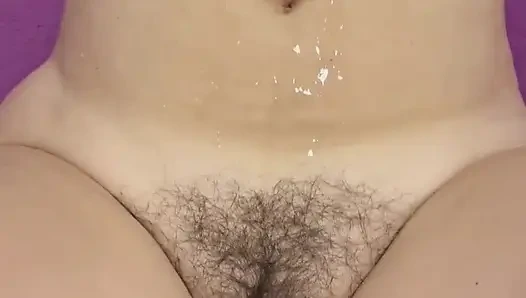 Vücuduma boşalmasına izin verdim, beni tam sütle doldurdu ve yine besik olmadan kalıyorum