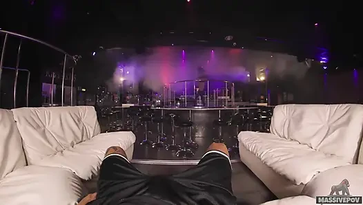 Striptizci