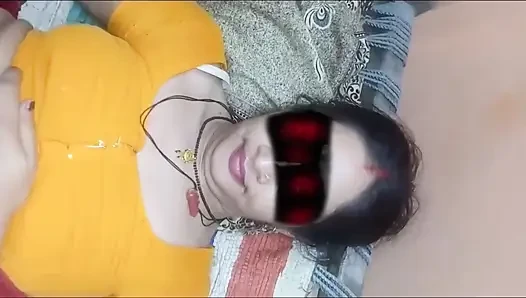 Indisches dorf, heißes mädchen selbstgedrehtes hindi-sexvideo mit ihrem freund