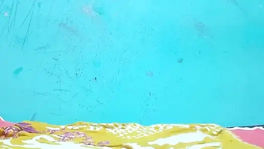 Schönes solo-modell, gemütliche schlafzimmer-nachtroutine